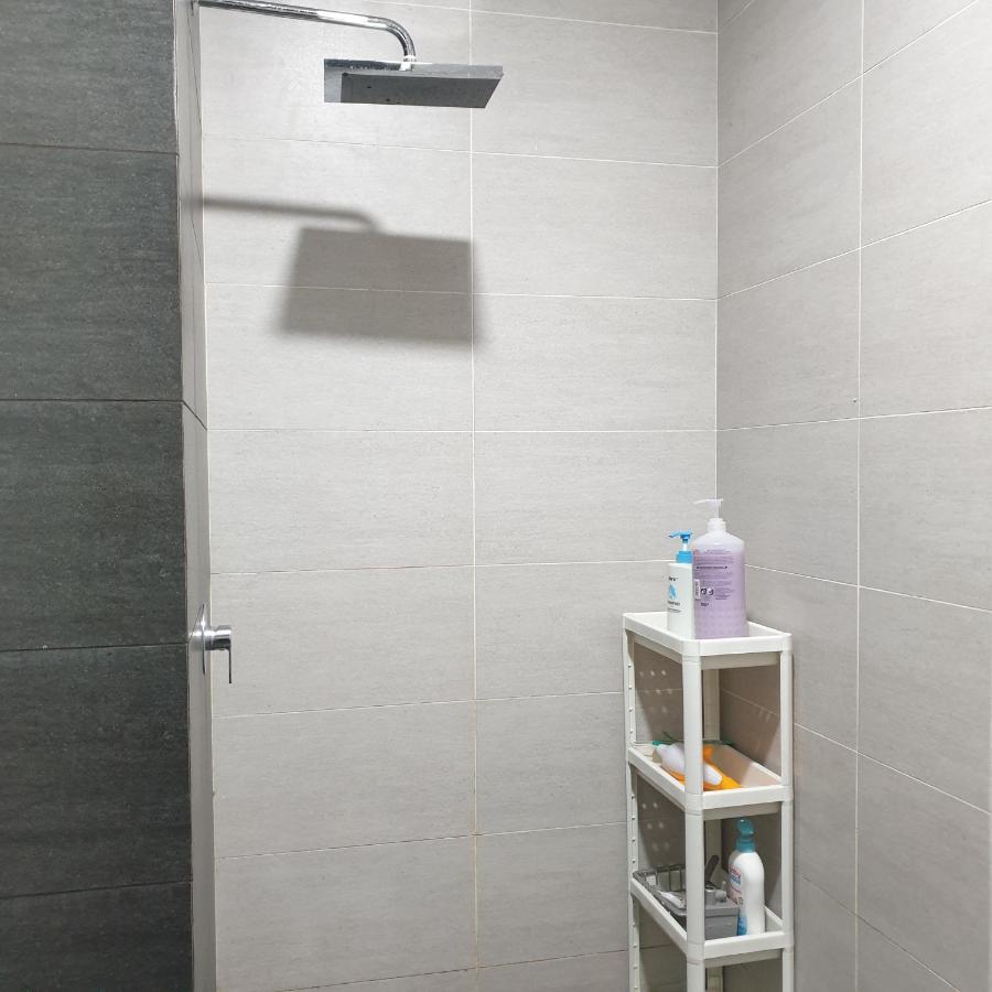 Nice Stay In Heart Of Kota Bharu@Troika,Free Wifi. Екстер'єр фото